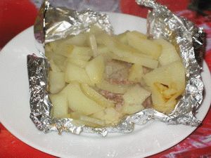 Запеченная говядина с картошкой